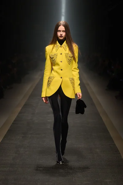 Look 45